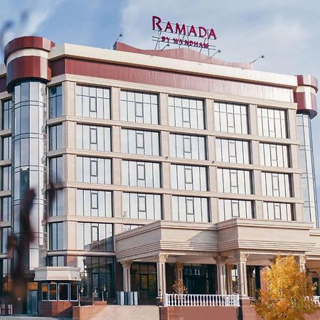 Ramada By Wyndham Shymkent Hotel Kültér fotó