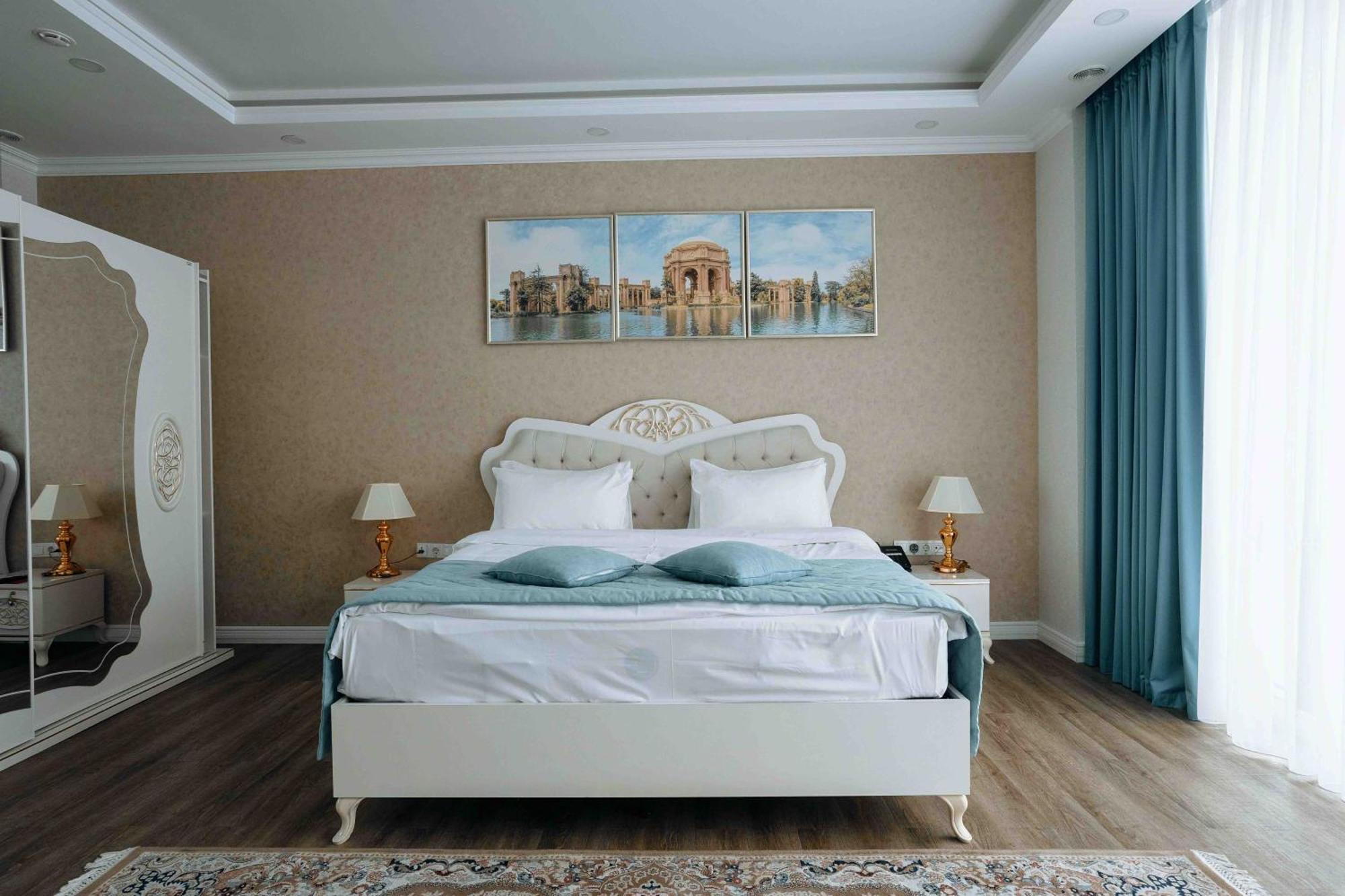 Ramada By Wyndham Shymkent Hotel Kültér fotó