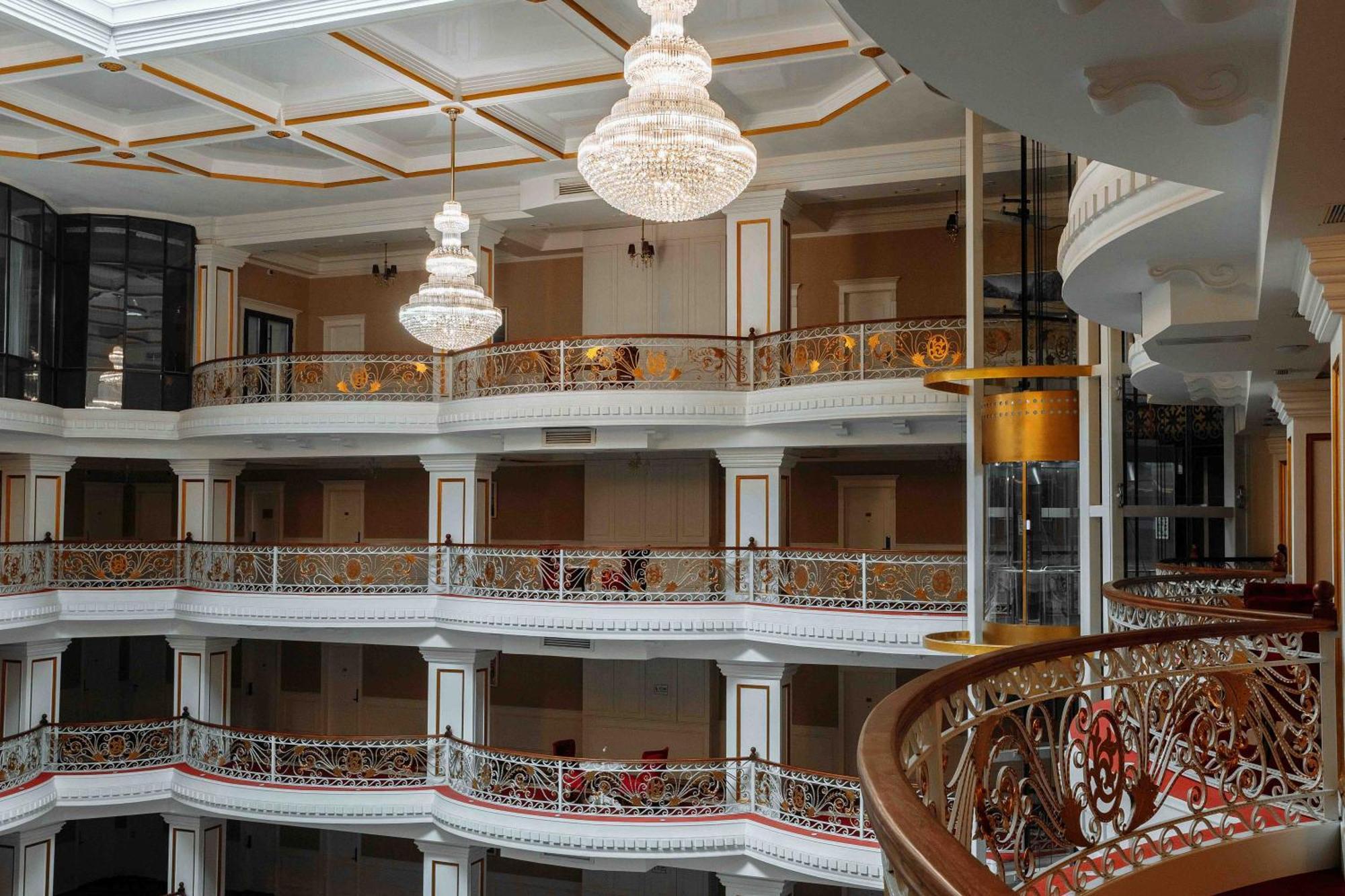 Ramada By Wyndham Shymkent Hotel Kültér fotó